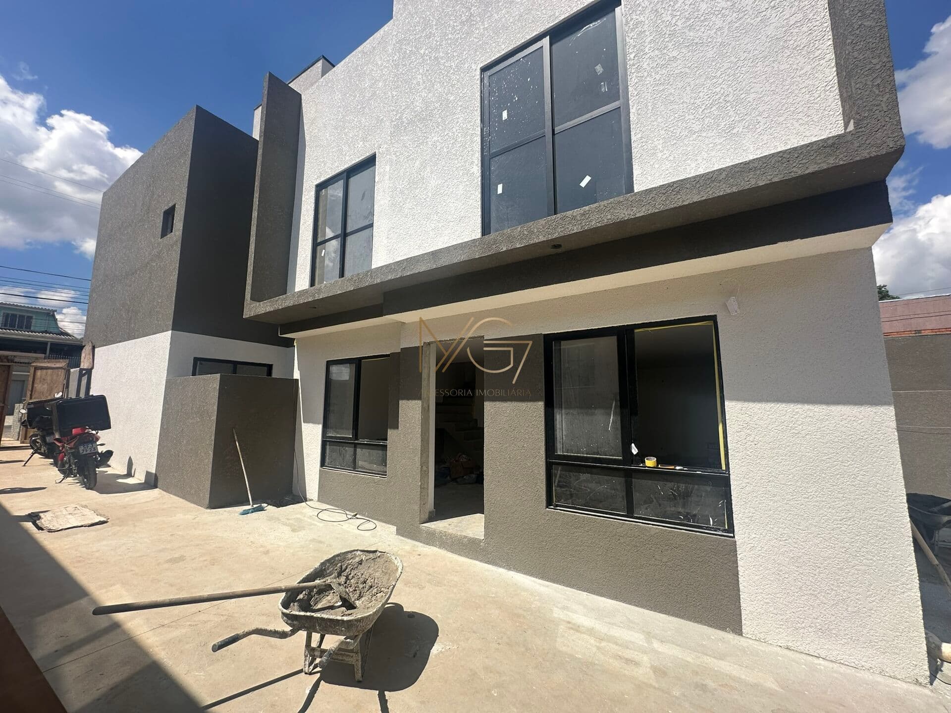 Triplex com Jardim no Bairro Xaxim –Curitiba/PR.
