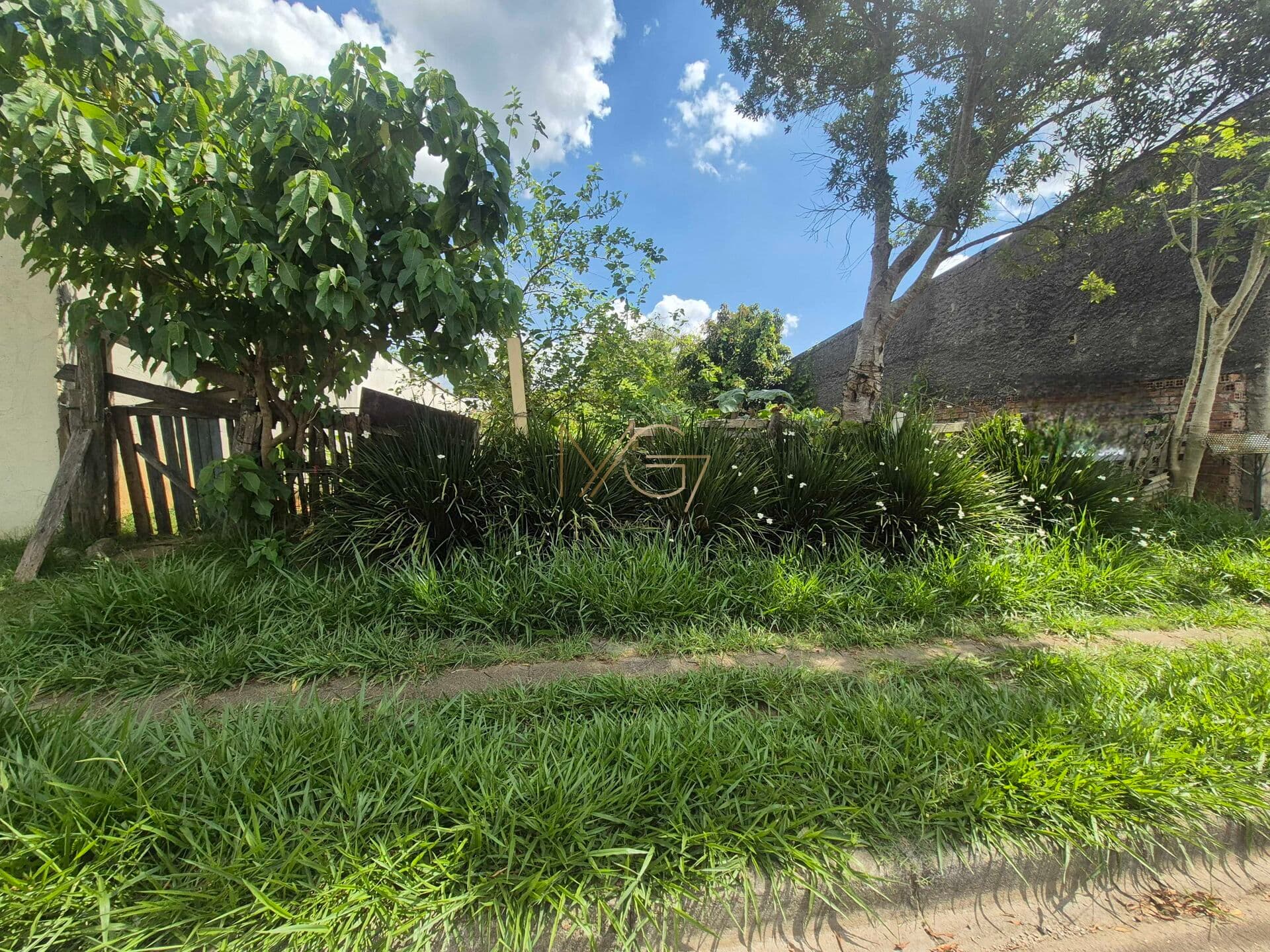 Terreno no Bairro Costeira -SJP