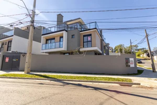 Sobrado Alto Padrão Townhouse no Pilarzinho/Curitiba/PR.