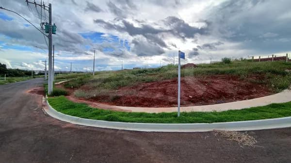 Lote/Terreno em Passos - Jardim Jacarandá