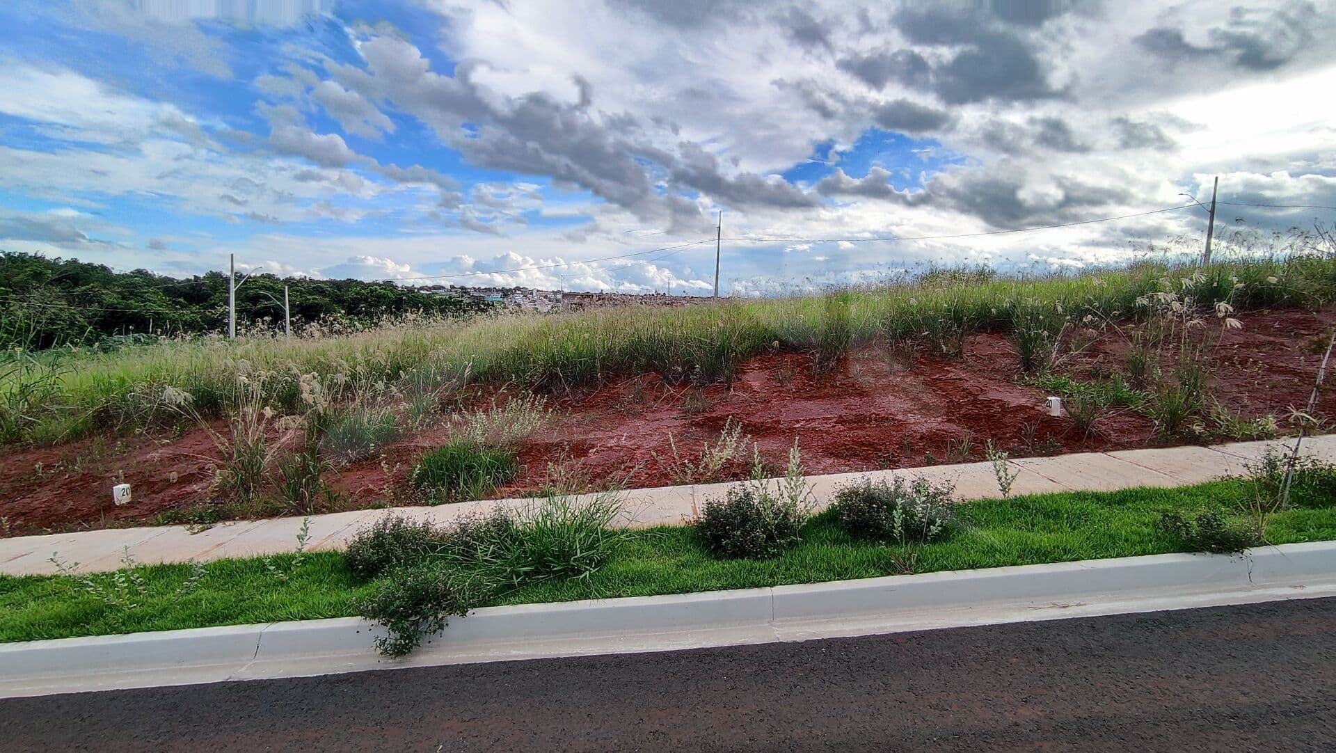 Lote/Terreno em Passos - Jardim Jacarandá