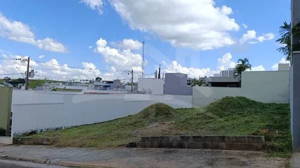 Lote/Terreno em Passos - Condomínio Vale Verde