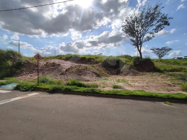 Lote/Terreno em Passos - Parque Alvorada