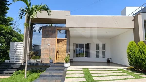 Casa em Passos - Condomínio Monte Belo