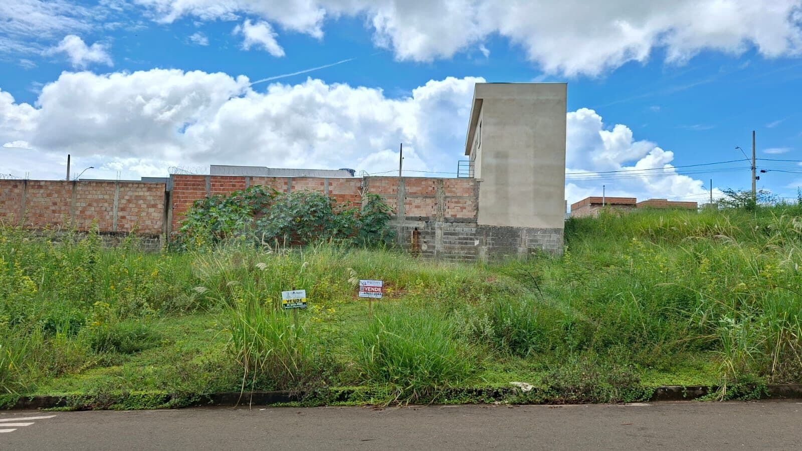 Lote/Terreno em Passos - Mirante do Vale