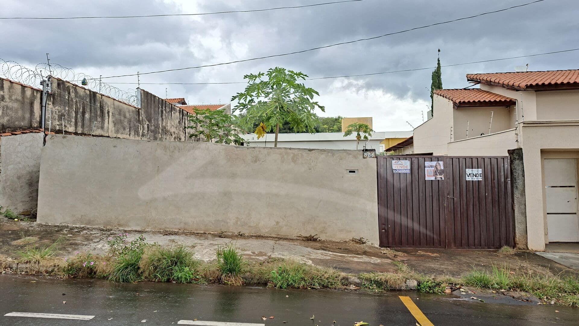 Casa em Passos - Novo Mundo