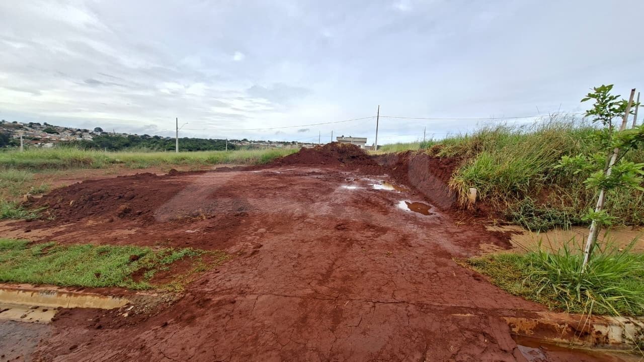 Lote/Terreno em Passos - Jardim Jacarandá