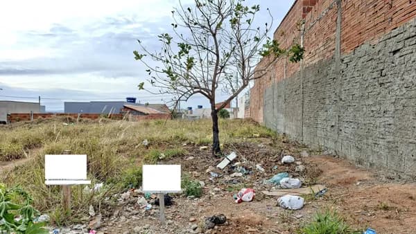 Lote/Terreno em Passos - Parque Tropical