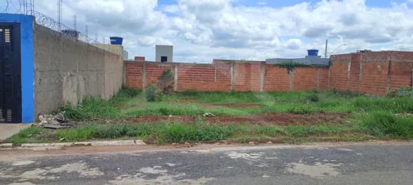 Lote/Terreno em Passos - Jardim Florença