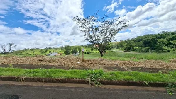 Lote/Terreno em Passos - Parque Alvorada