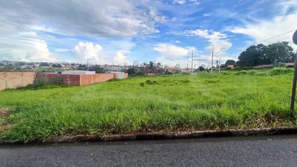 Lote/Terreno em Passos - Jardim Florença