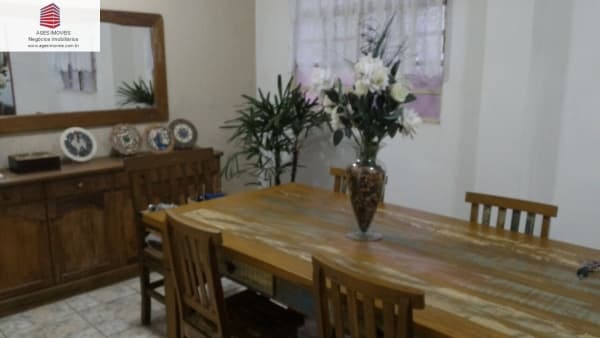Casa Padrão para Venda em Centro Vespasiano-MG