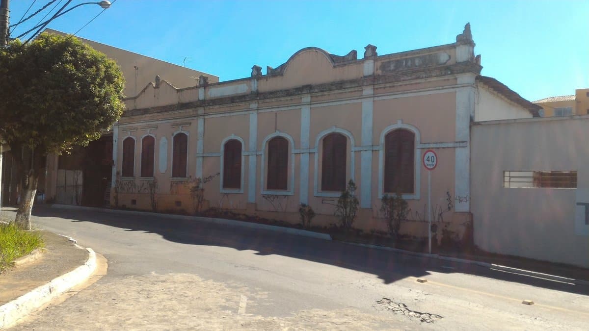 Terreno para Venda em Centro Vespasiano-MG