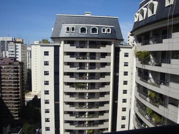 Apartamento em São Paulo - Jardim Paulista