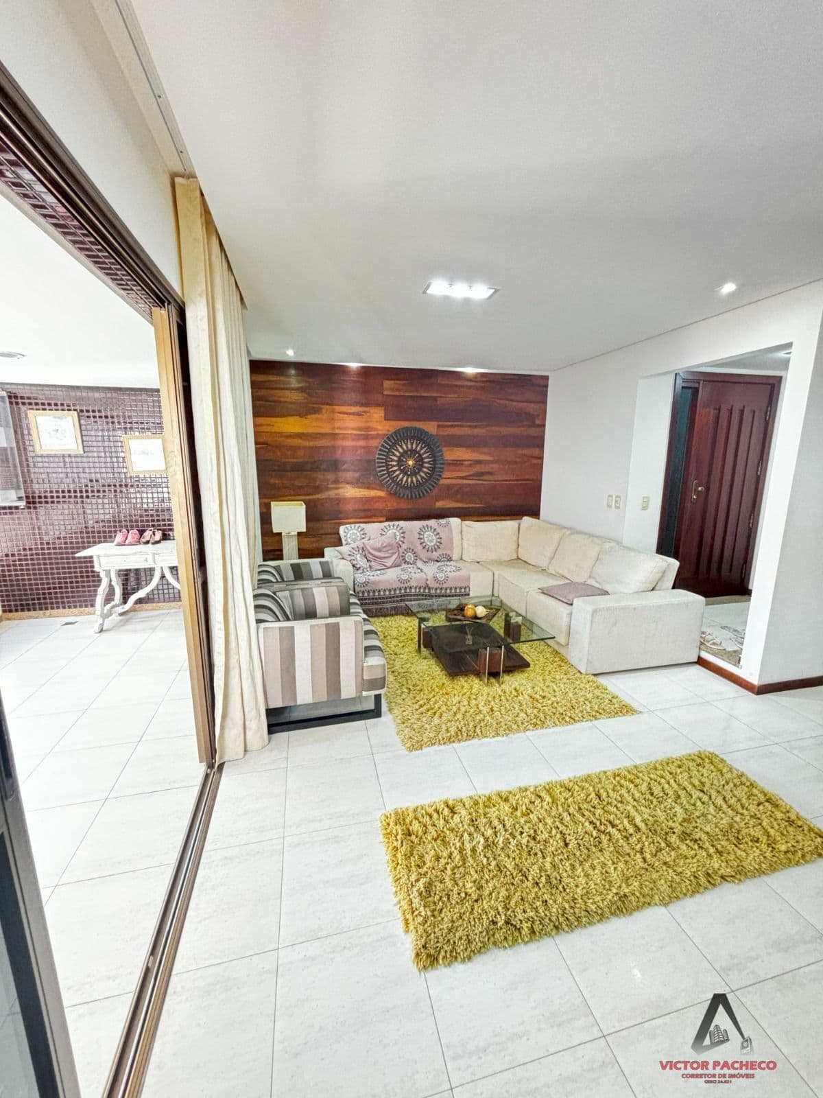 Apartamento Alto Padrão 4/4, 3 suítes, 158m² no Itaigara
