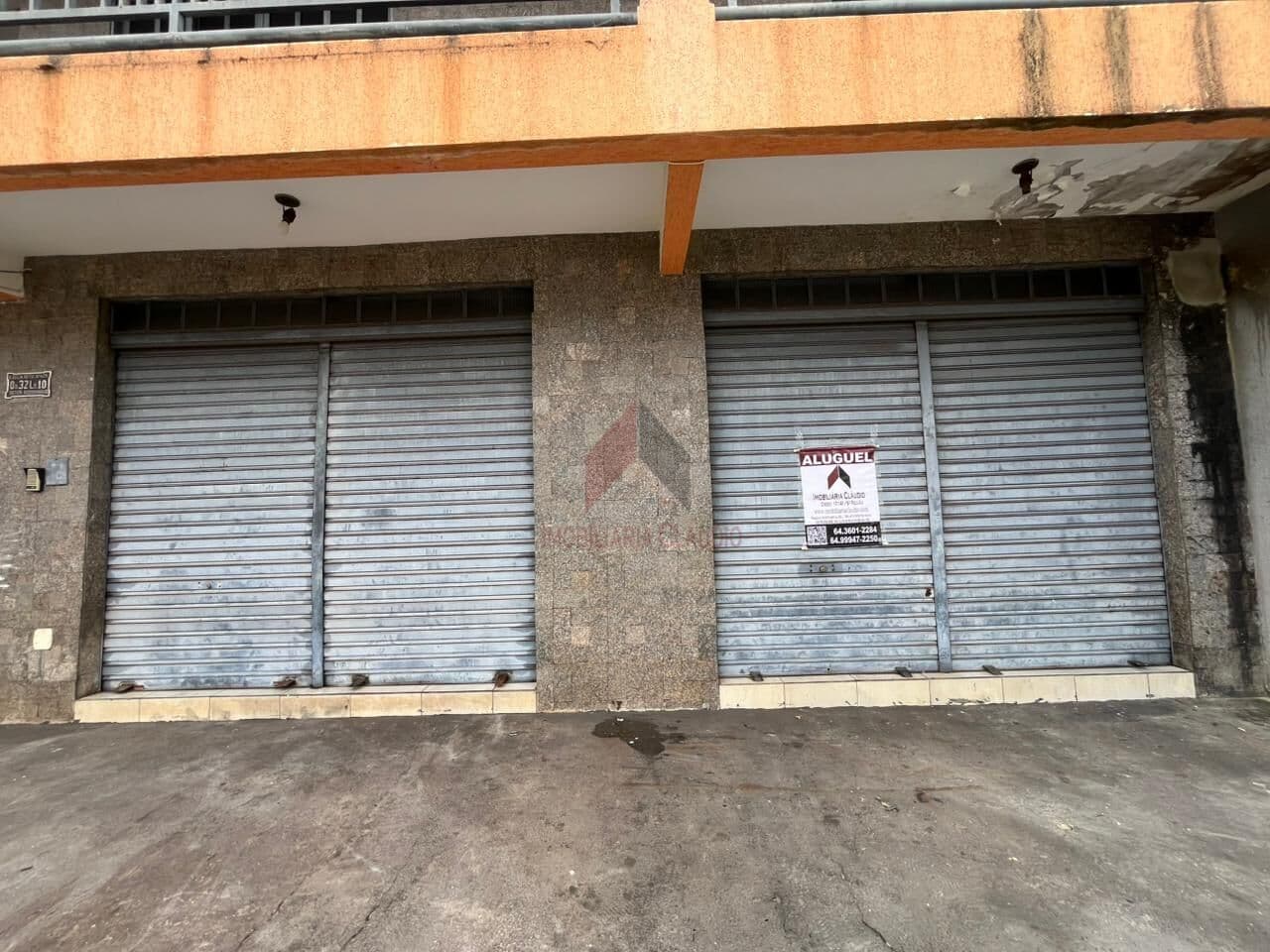 RUA R3 ESQ. C/ RUA ZECA NETO QD 32 LT 10 / SETOR RODOVIÁRIO