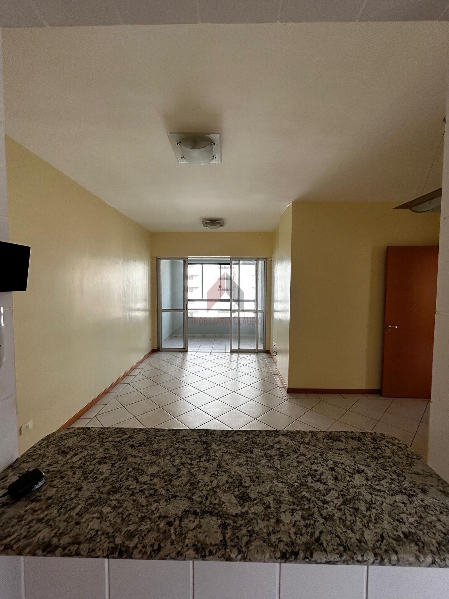 ✨ Apartamento no Setor Central com ÁGUA e CONDOMÍNIO INCLUSOS no valor do aluguel! ✨