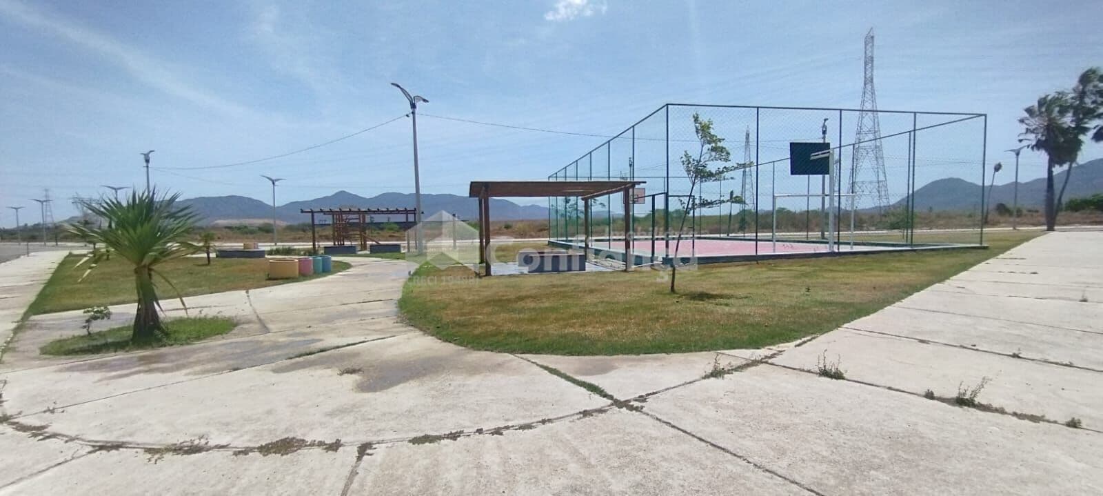 Lote/Terreno à Venda em Maracanau/CE