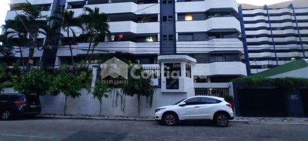 Apartamento Padrão no bairro Meireles - Fortaleza