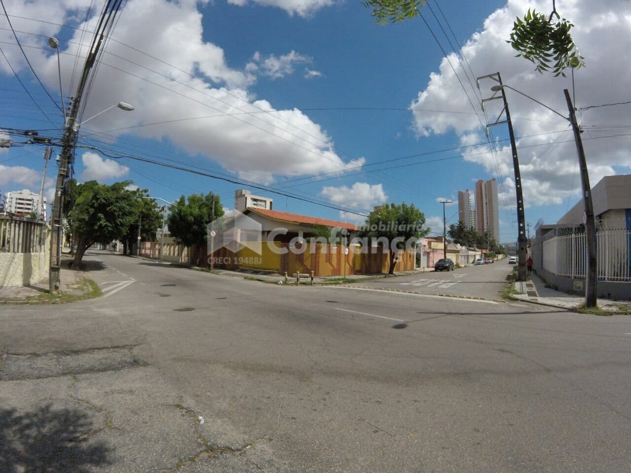 Casa a Venda na Parquelândia em Fortaleza-CE