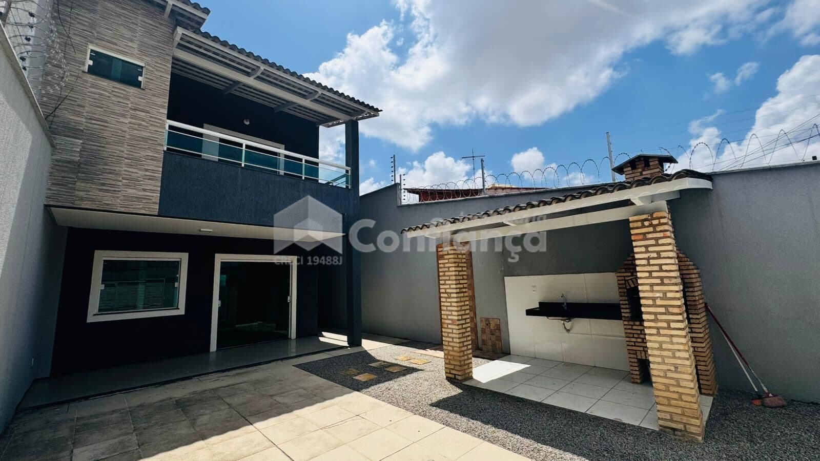 Casa Duplex a Venda na Maraponga em Fortaleza/CE