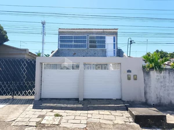 Casa á Venda no Olavo Oliveira- Fortaleza/CE