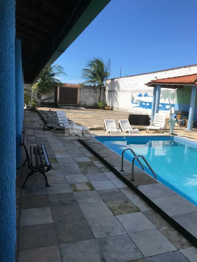 Casa à Venda no bairro Jardim Icaraí - Caucaia