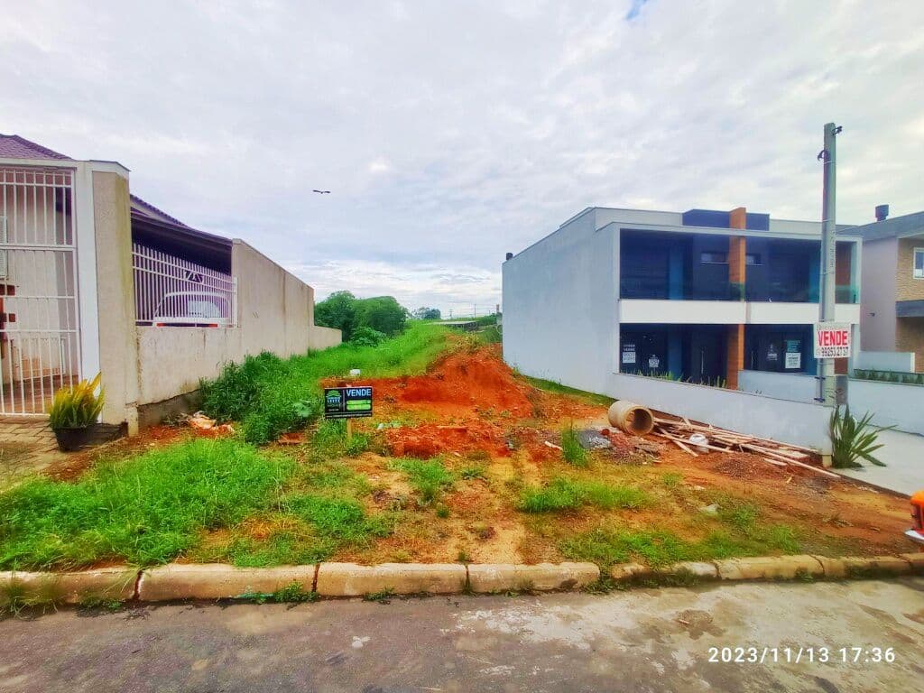 Terreno em Condomínio à Venda no Verdes Campos