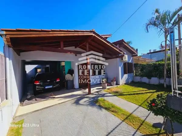 Casa em Condomínio à Venda no Verdes Campos