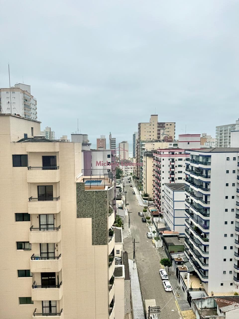 3 dormitórios frente rua andar alto com vista livre !
