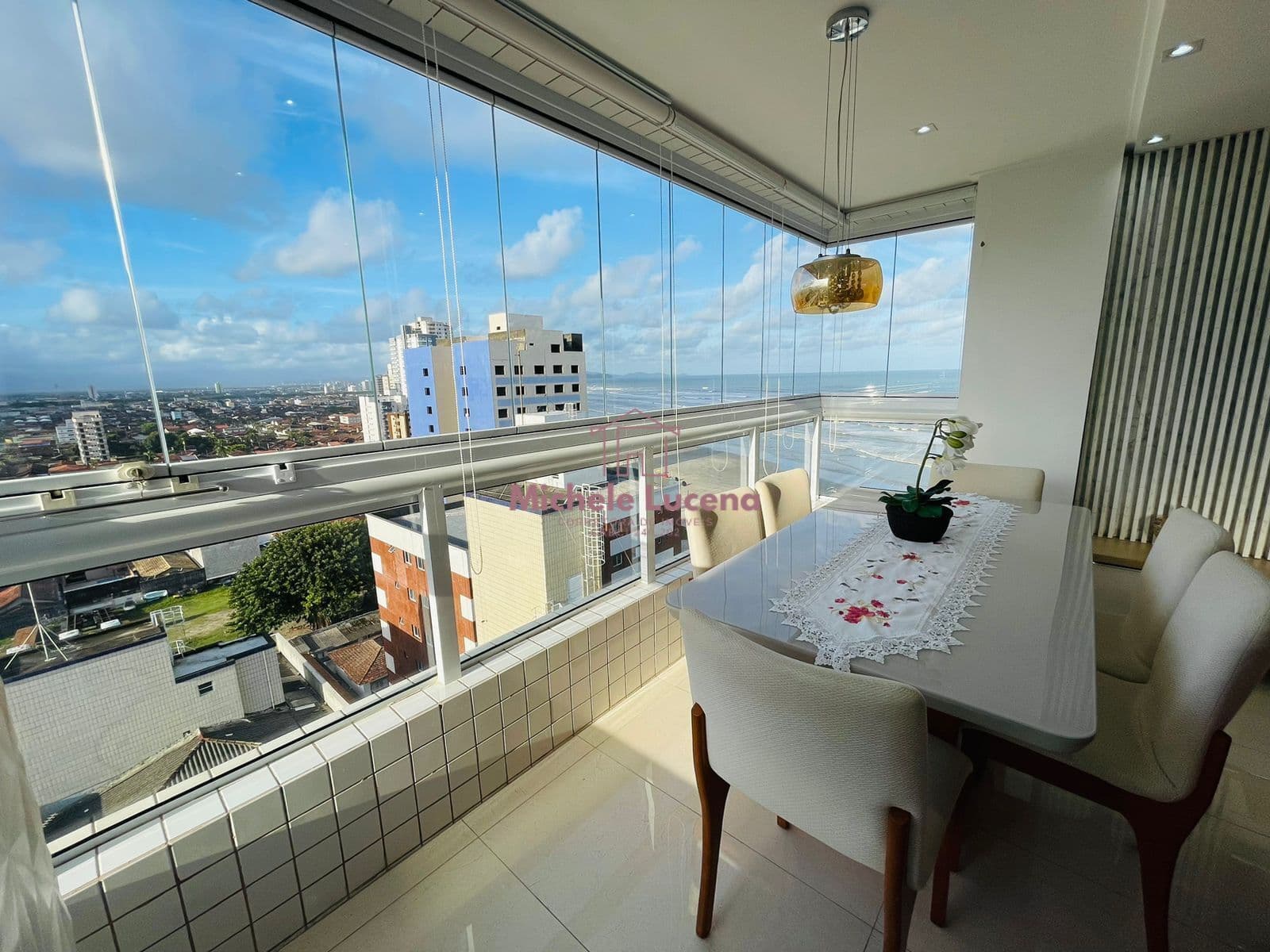 Cobertura duplex inteiramente mobiliada - c/ vista pra o MAR!