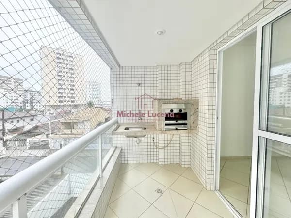 Apartamento localizado a 100 mts da Praia e a 350 da feirinha da Vila Caiçara