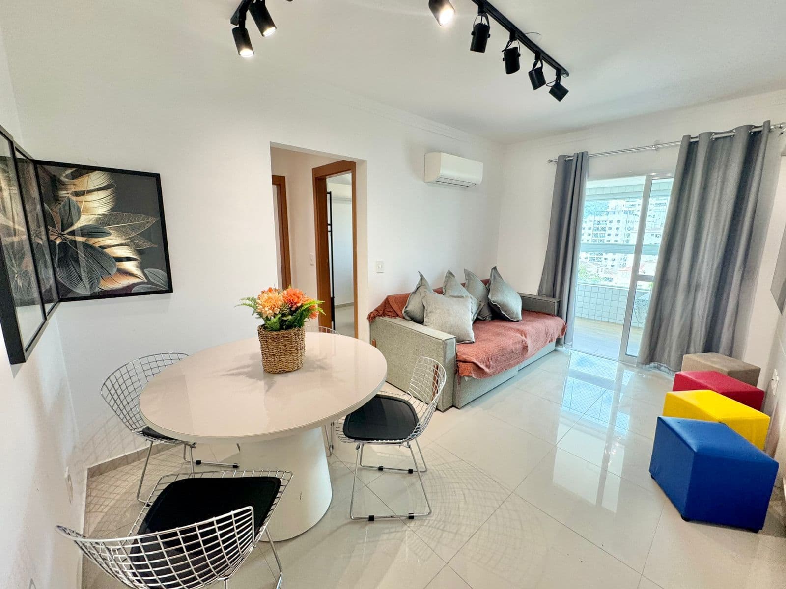 2 dormitórios Mobiliado - ANDAR ALTO E VISTA LIVRE!