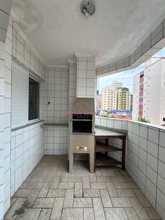 1 dormitório c/ suíte - 200 mts da Praia !