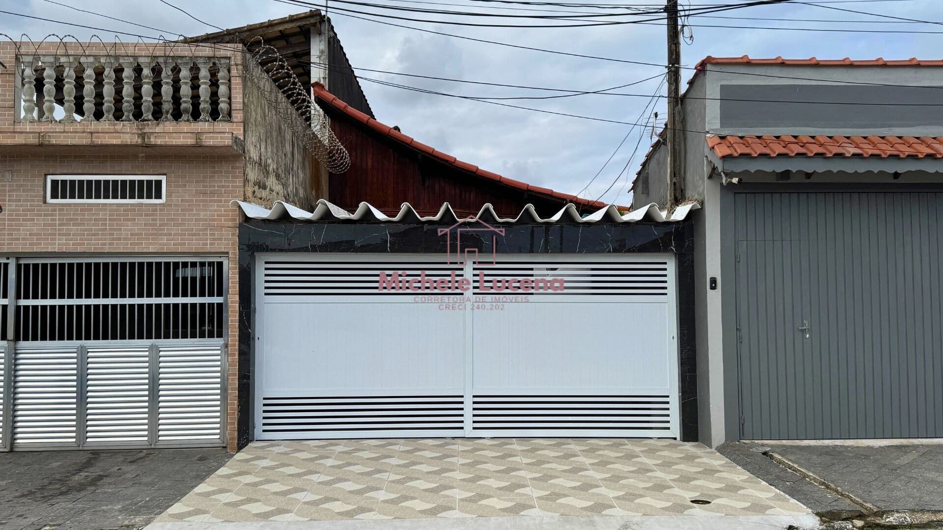 Casa geminada reformada c/ fluxo para pagamento direto