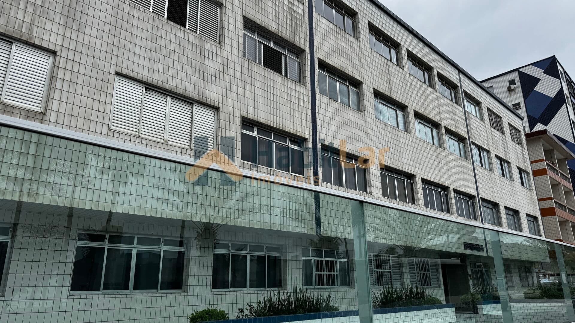 Apartamento 3 dormitórios no Boqueirão – Frente Mar