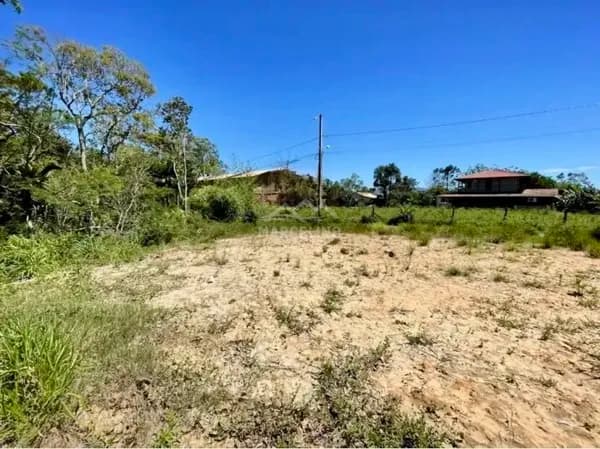 Terreno com ótima localização na praia do Ouvidor - Bairro Grama