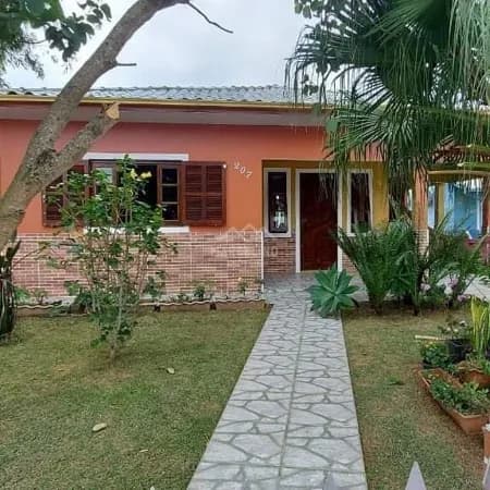 Casa Padrão próximo a lagoa de Ibiraquera - Imbituba