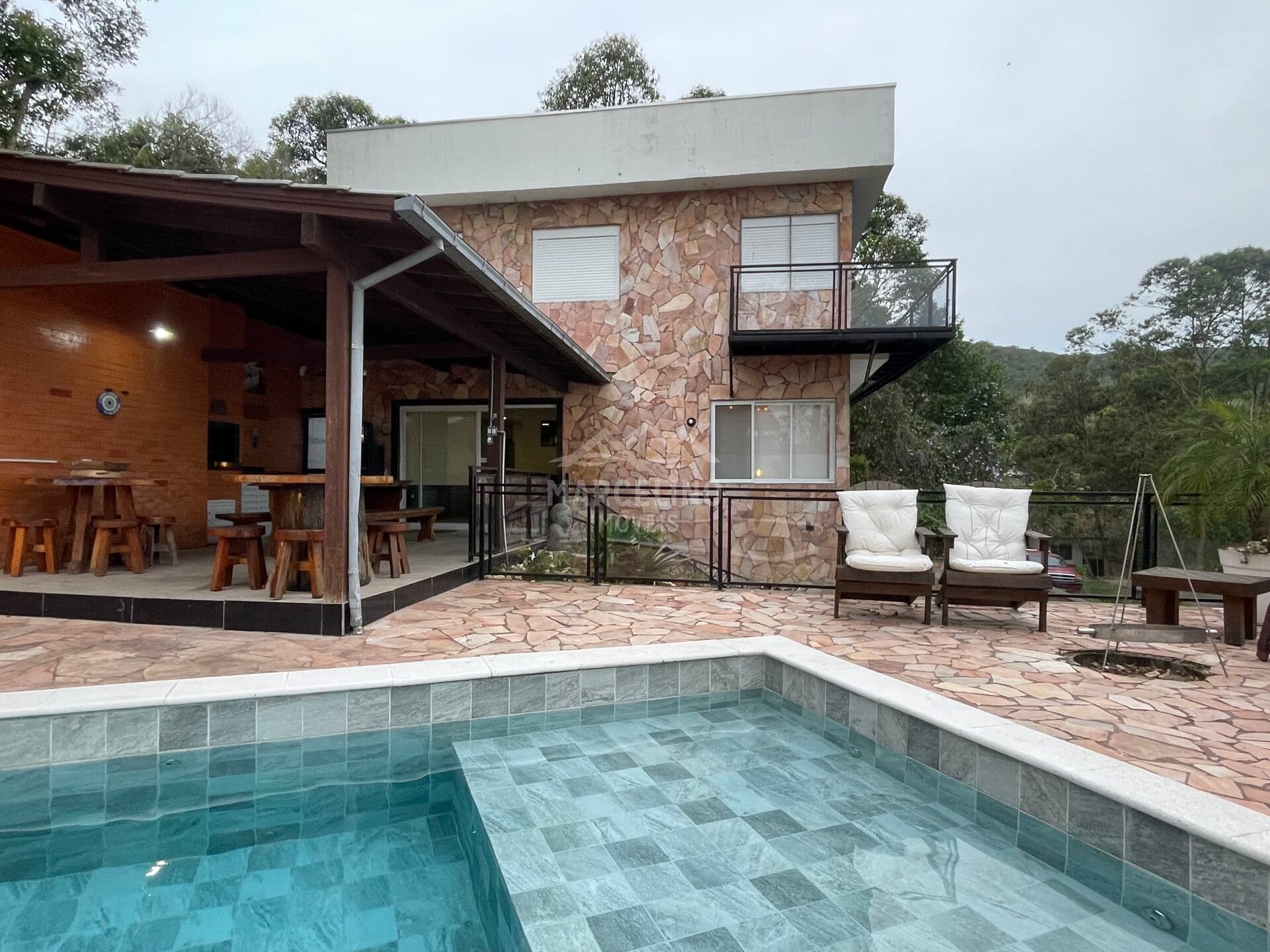 CASA ALTO PADRÃO PRAIA DO ROSA