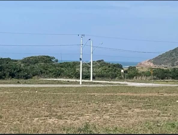 Terreno a 200m da praia da Gamboa