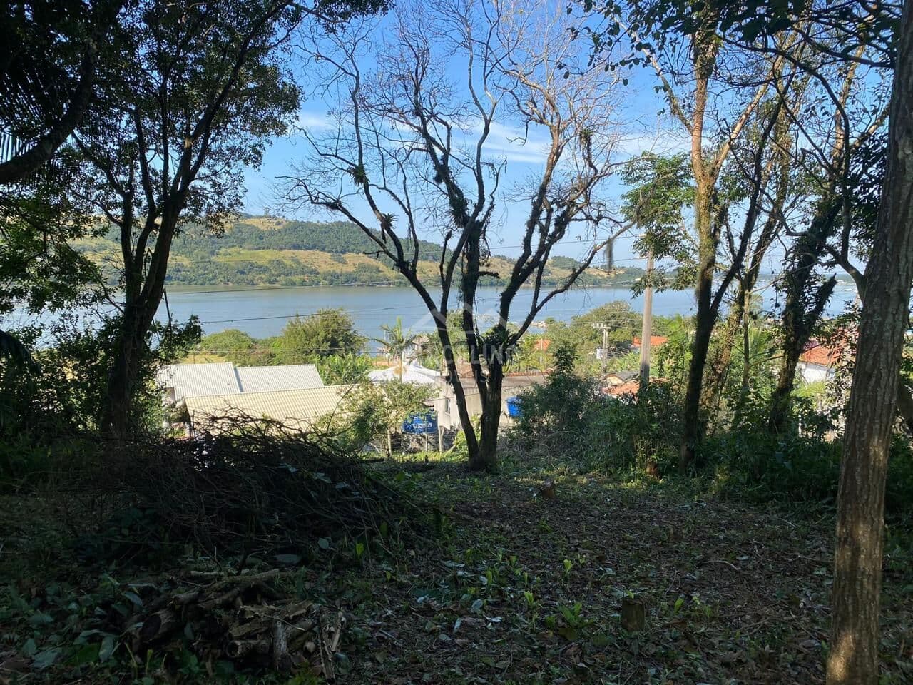 Lote/Terreno em Imaruí - Taquaracutuba