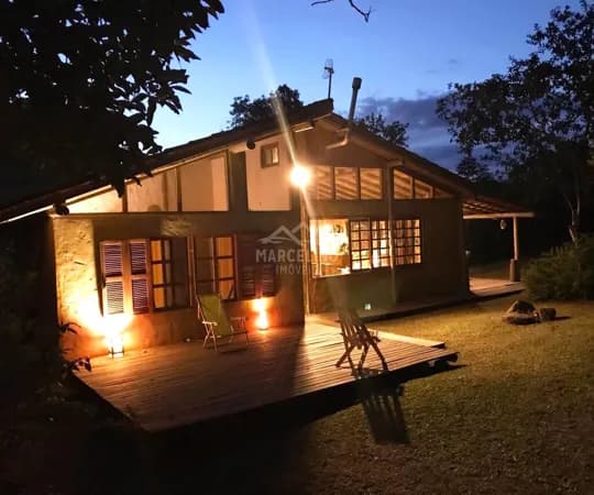 Casa Padrão na praia do Rosa.