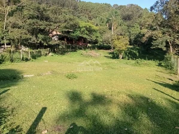 Lindo terreno próximo a praia do ouvidor.