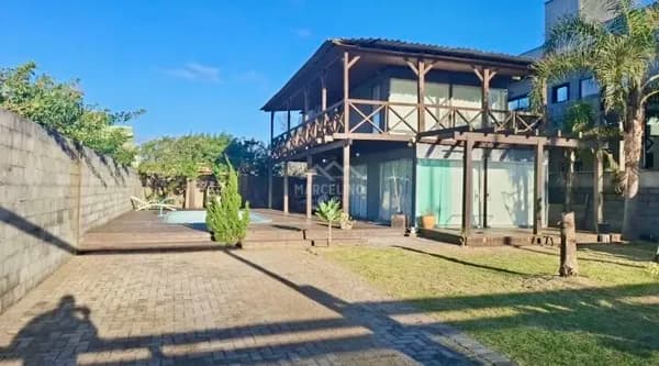 Linda casa á 150m do Mar em Itapirubá Norte