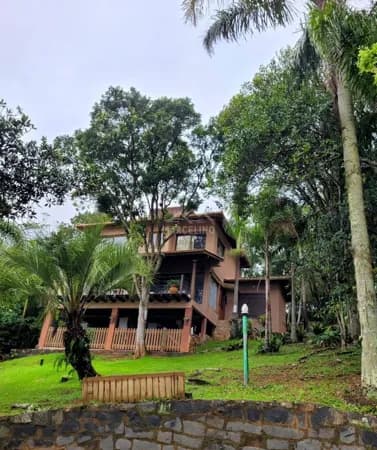 Linda casa no Caminho do rei - Praia do rosa