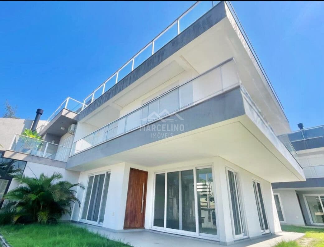 Casa Alto Padrão - MORRINHOS - GAROPABA