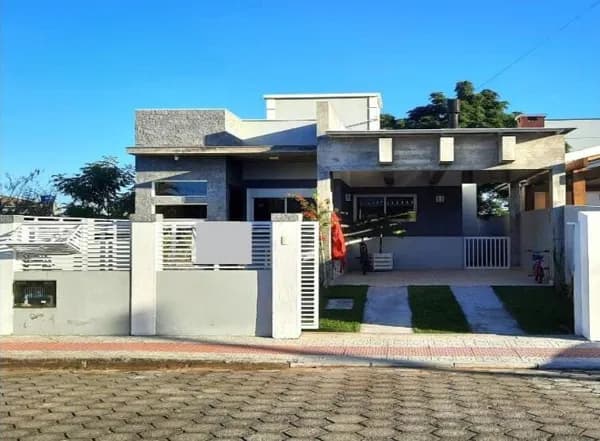 Casa à venda em Garopaba/SC