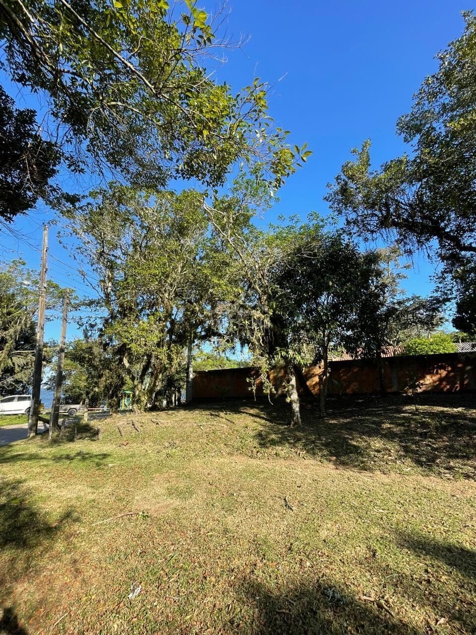Terreno com localização previlegiada na Lagoa do Quintino.