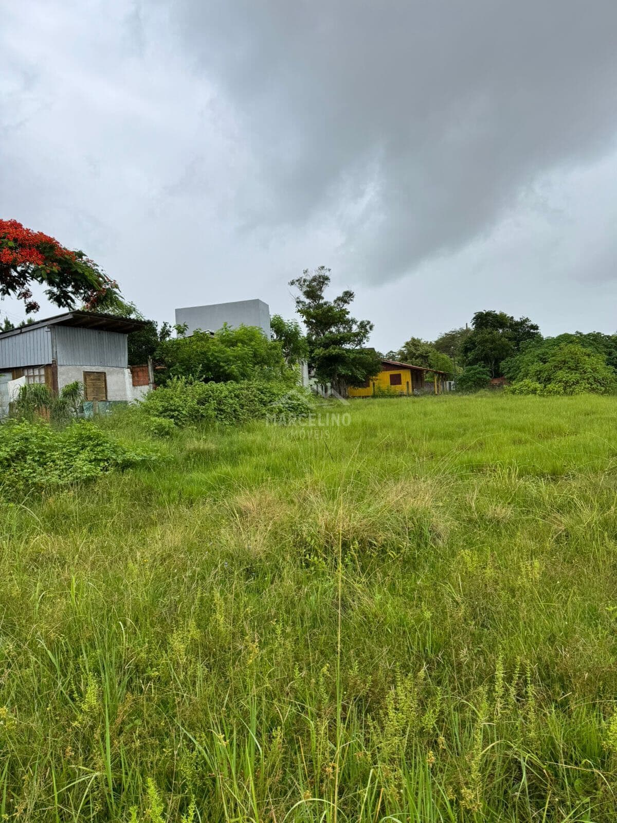 Terreno á venda no Campo Duna
