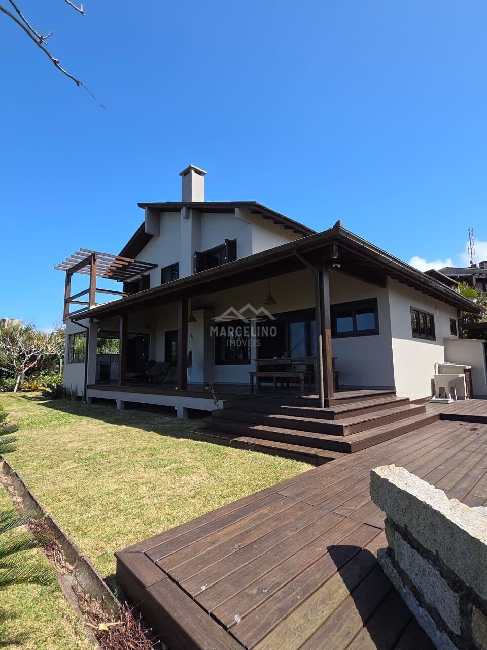 Casa Alto Padrão em Ponta da Piteira, Imbituba/SC